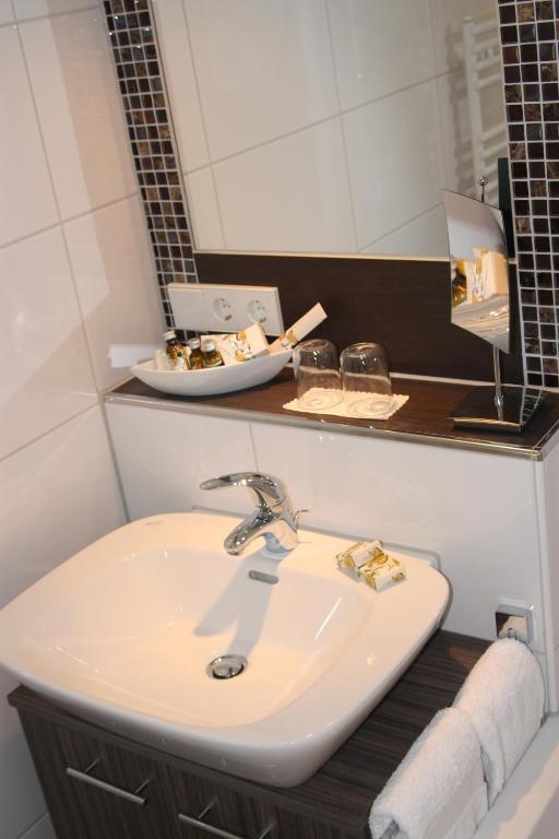Lupinenhotel Bodensee Sipplingen Pokoj fotografie